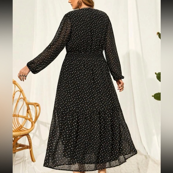Boho Plus Size Floral Embroidery Dot Print Shirred Ruffle Hem Dress Without Belt - Picture 3 of 7